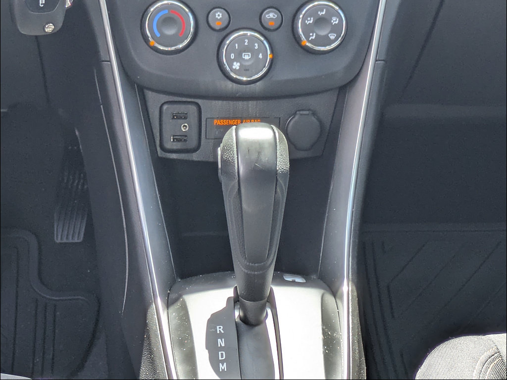Used 2019 Chevrolet Trax LS w/ Tint and Cruise Package FWD image 24