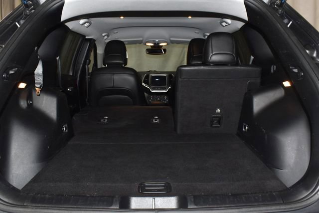 Certified 2020 Jeep Cherokee Trailhawk w/ Cold Weather Group image 33