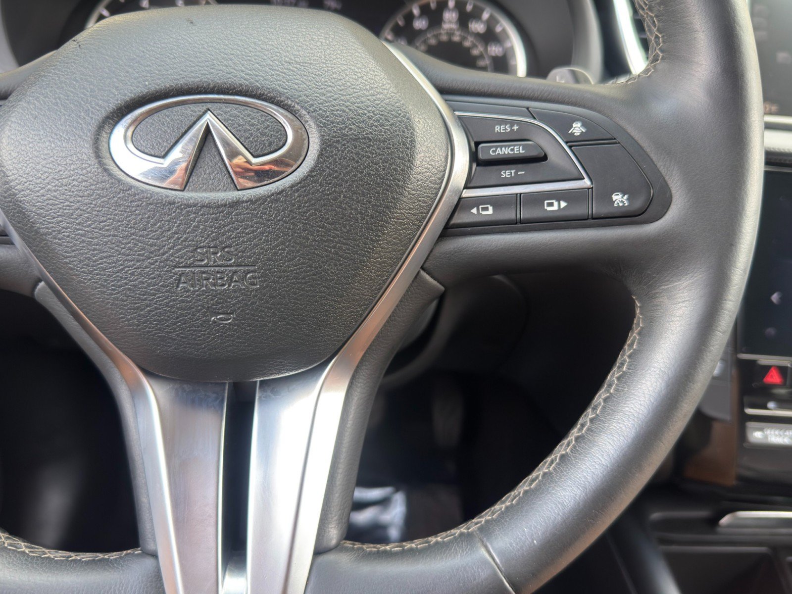 Used 2019 INFINITI QX50 Essential w/ Premium Heat Package FWD image 23