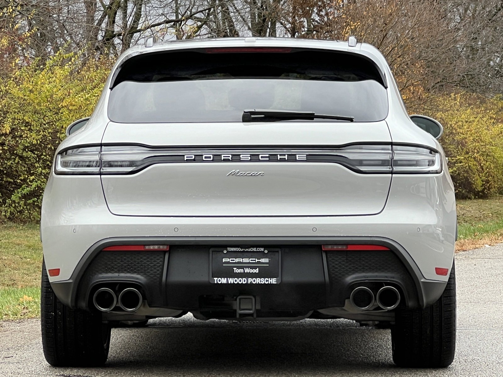 Certified 2025 Porsche Macan image 8
