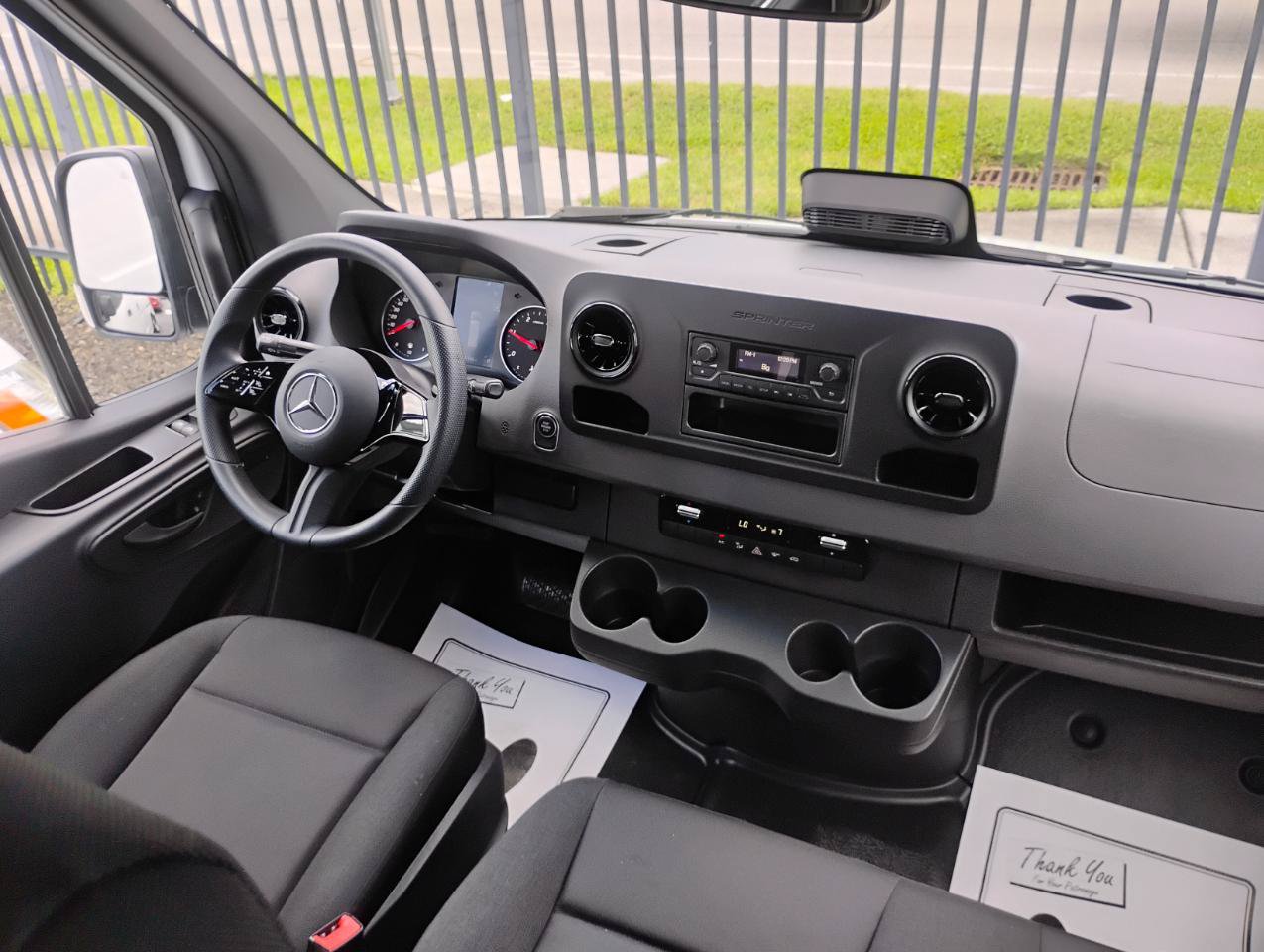 Used 2025 Mercedes-Benz Sprinter 2500 image 95
