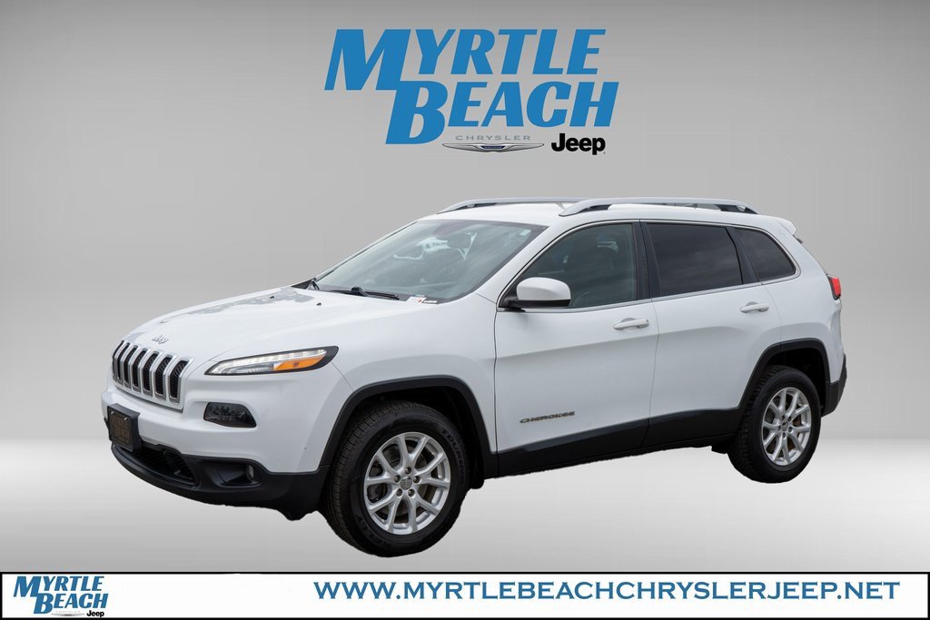 Used 2017 Jeep Cherokee Latitude w/ True North Edition image 2