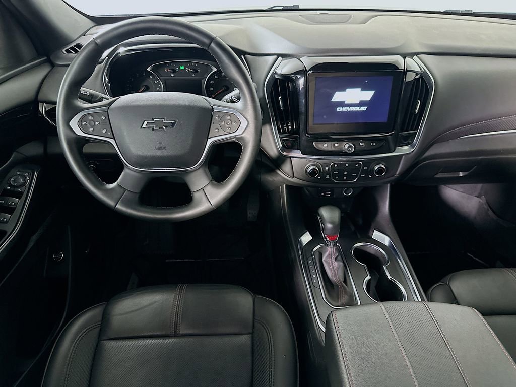 Used 2023 Chevrolet Traverse RS FWD image 18