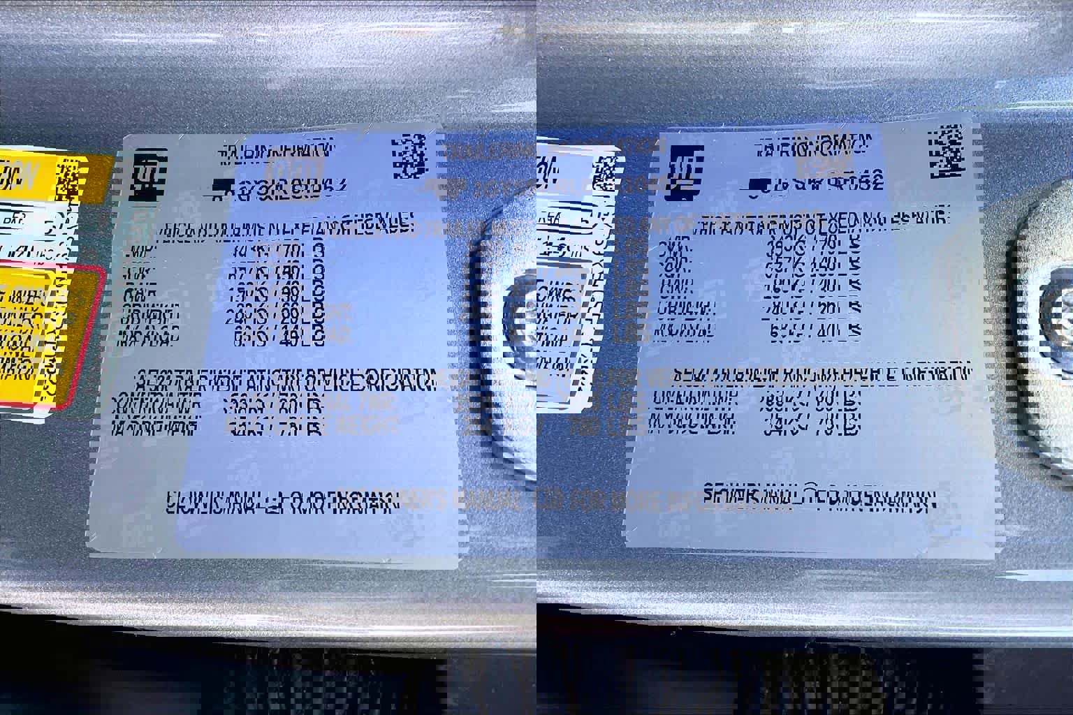 Used 2025 Cadillac Escalade ESV Premium Luxury w/ LPO, Floor Liner Package image 32