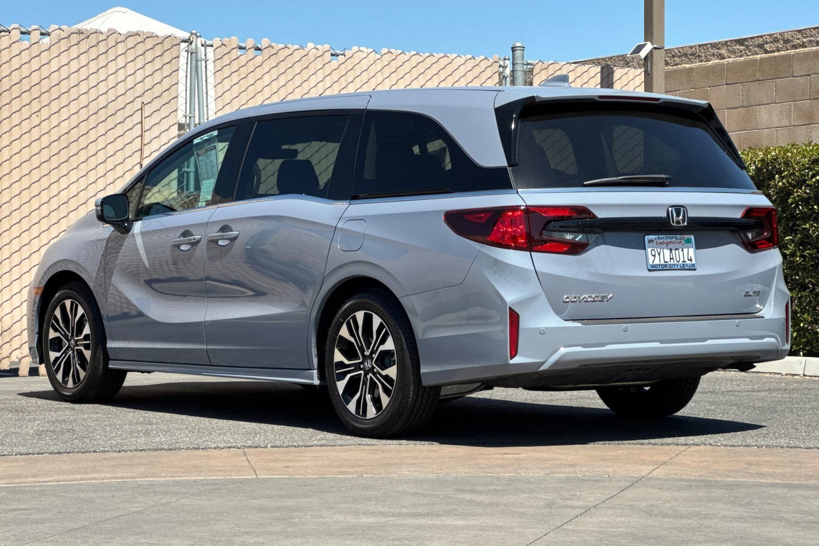Used 2026 Honda Odyssey Elite image 6
