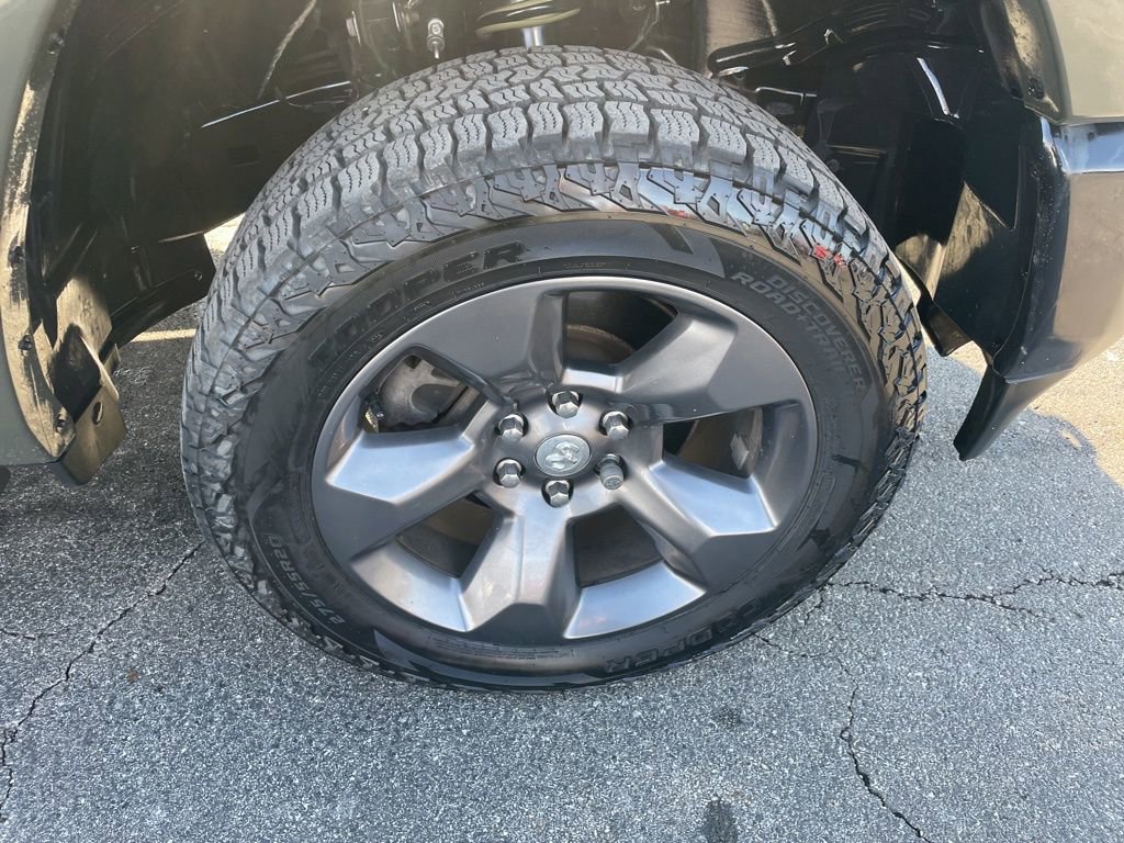 Used 2021 RAM 1500 Big Horn w/ Built-to-serve Edition image 12