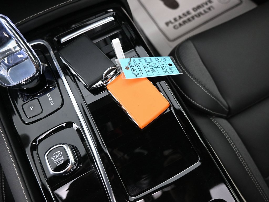 Used 2024 Volvo S60 T8 Ultimate w/ Climate Package image 16