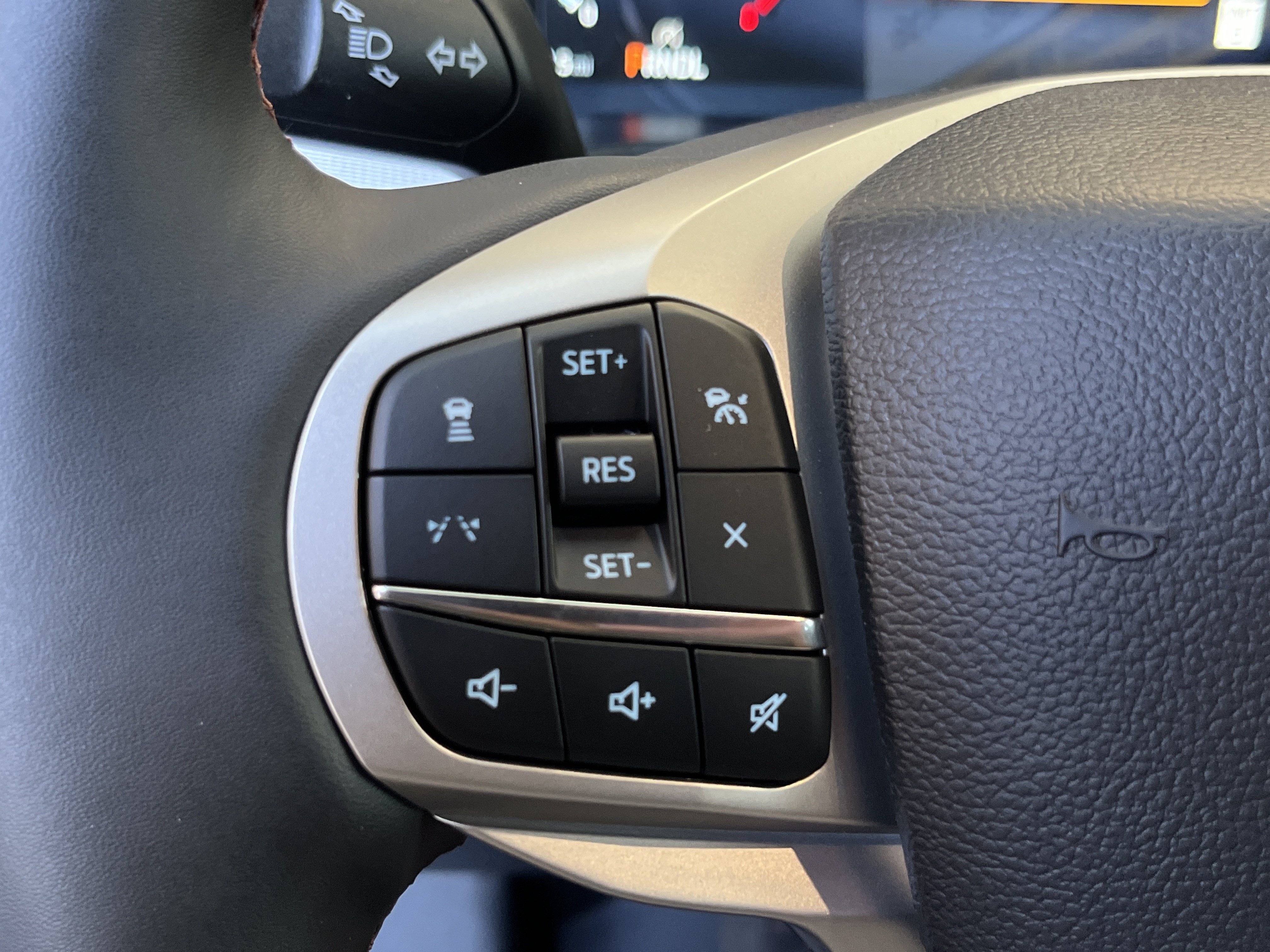 New 2027 Ford Explorer Active w/ Active Comfort Package RWD image 22