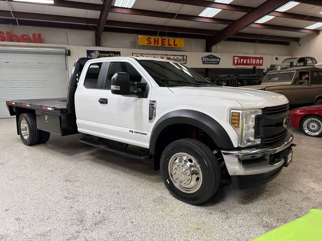 Used 2018 Ford F550 4x4 SuperCab Super Duty image 11