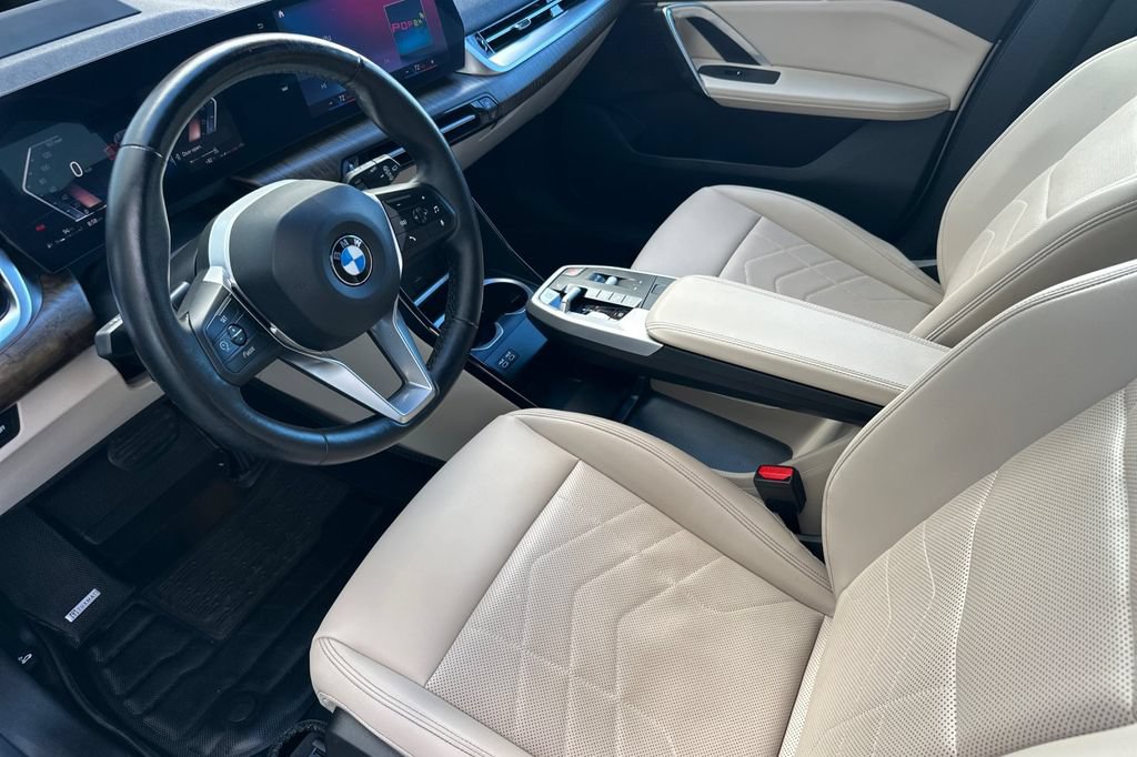 Used 2023 BMW X1 xDrive28i w/ Premium Package AWD/4WD image 9