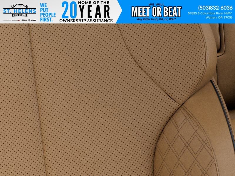 New 2026 Jeep Grand Cherokee Summit w/ Obsidian Package image 23