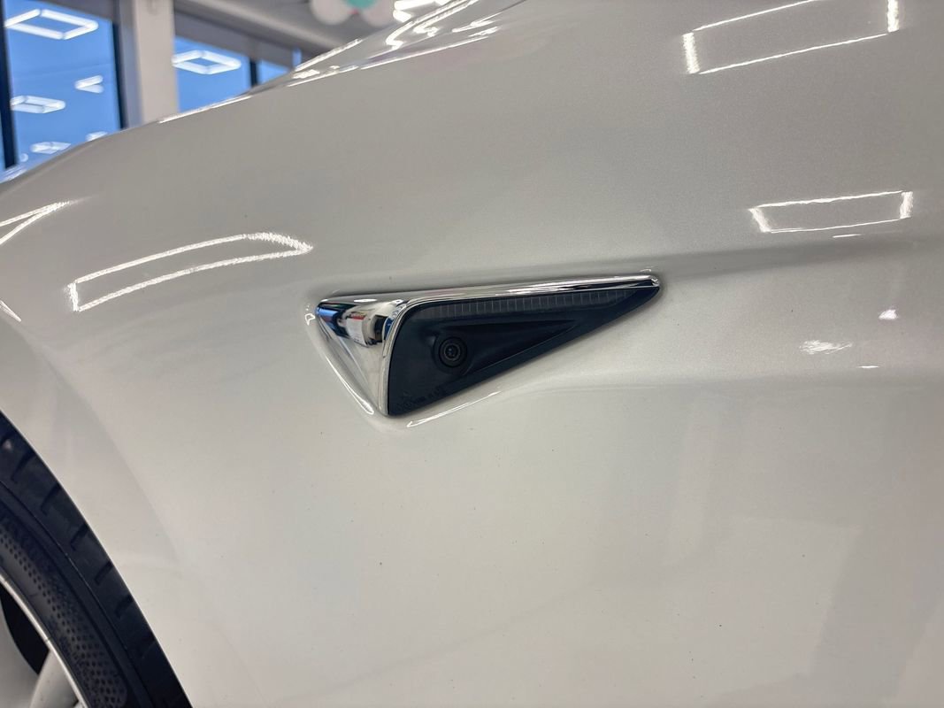 Used 2020 Tesla Model S Long Range Plus image 15