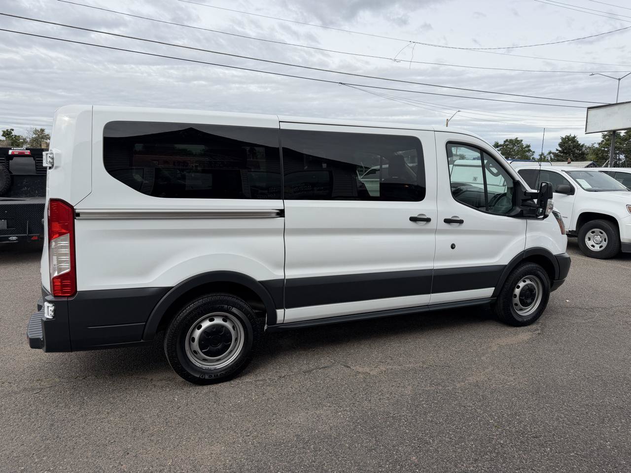 Used 2018 Ford Transit 150 XL RWD image 10