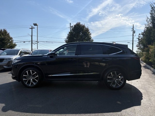 Used 2023 Acura MDX SH-AWD w/ Technology Package image 2