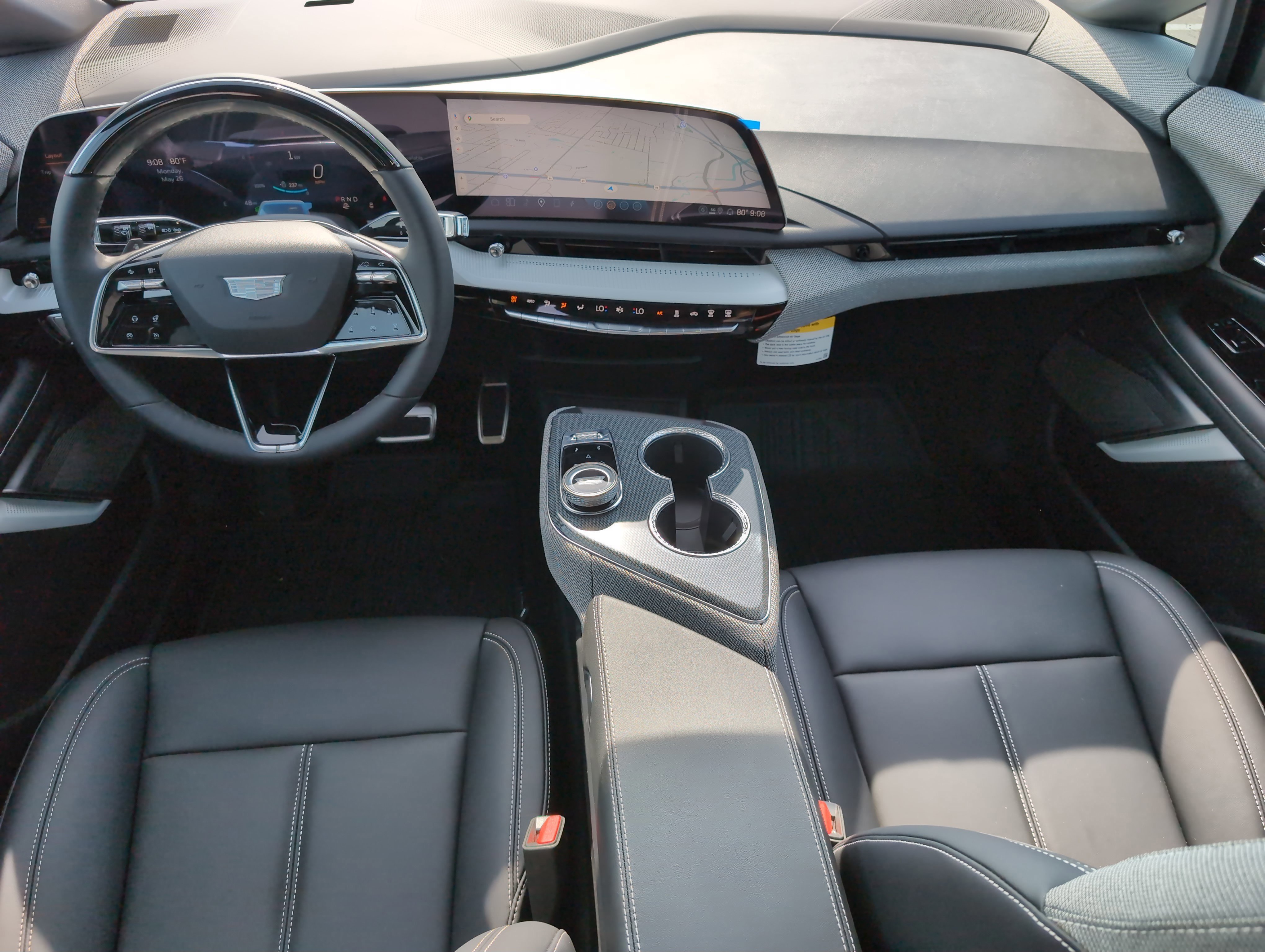New 2025 Cadillac Optiq Luxury 1 image 25