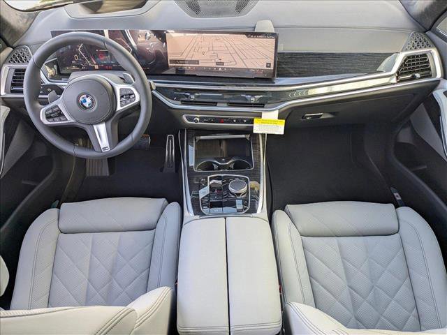 Used 2025 BMW X7 xDrive40i w/ M Sport Package image 14