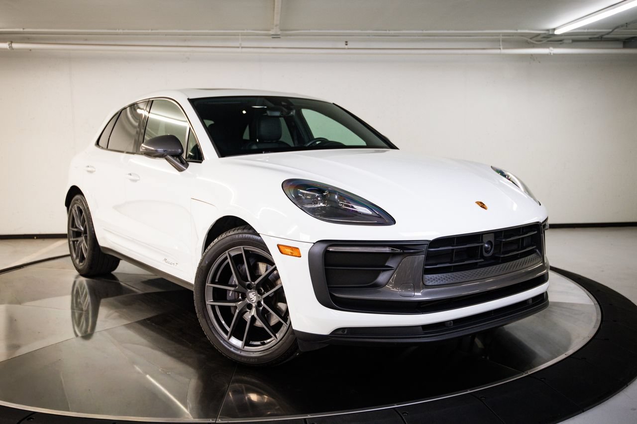 Certified 2024 Porsche Macan Turbo AWD/4WD image 9