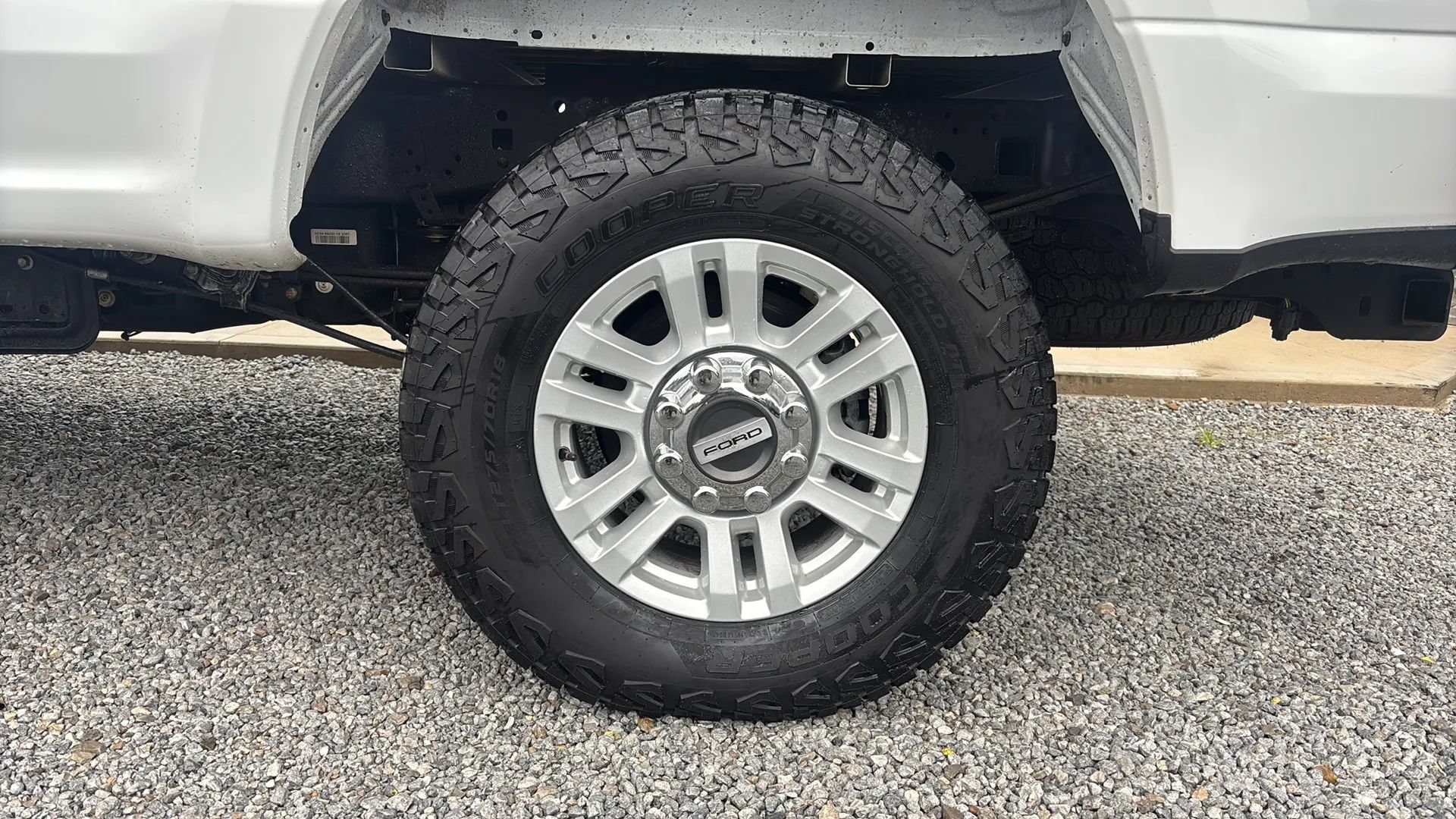 Used 2018 Ford F250 XLT AWD/4WD image 2