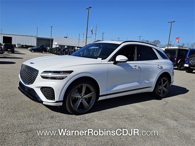 Used 2025 Genesis GV70 2.5T w/ Sport Prestige Package image 3