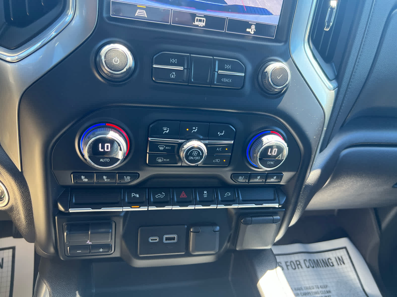 Used 2022 Chevrolet Silverado 2500 LTZ w/ LTZ Plus Package AWD/4WD image 21