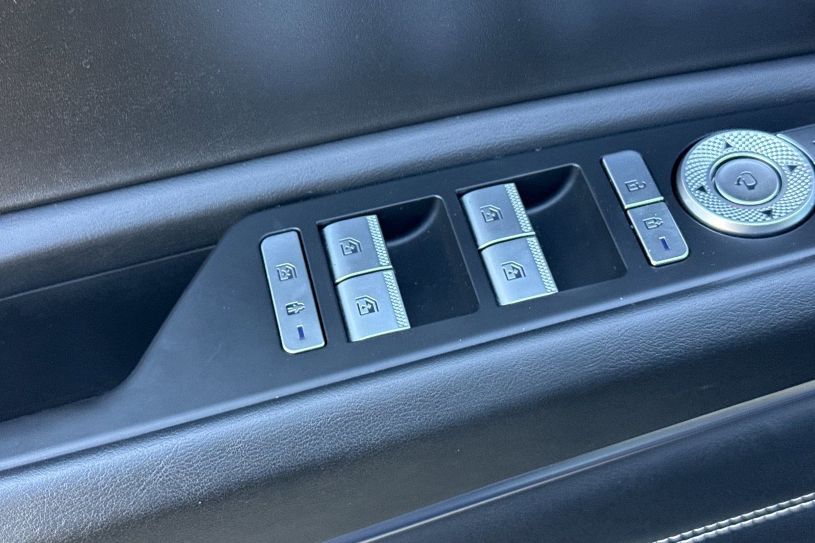 Used 2023 Genesis GV80 3.5T w/ Advanced Package image 14