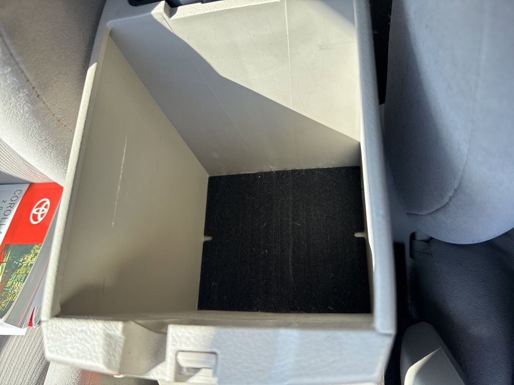 Used 2013 Toyota Corolla LE FWD image 18