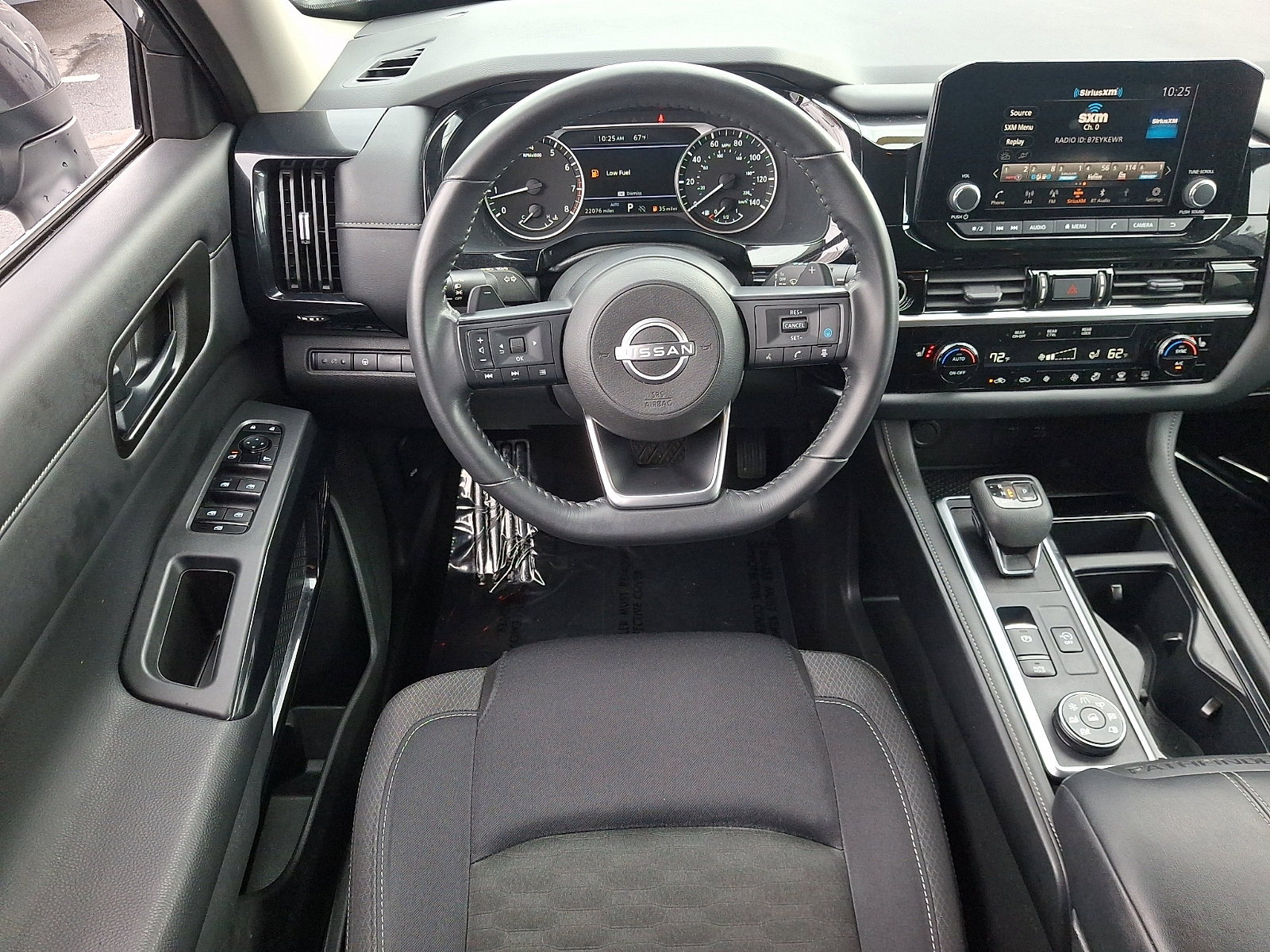 Certified 2024 Nissan Pathfinder SV w/ Lighting Package (N92) image 11