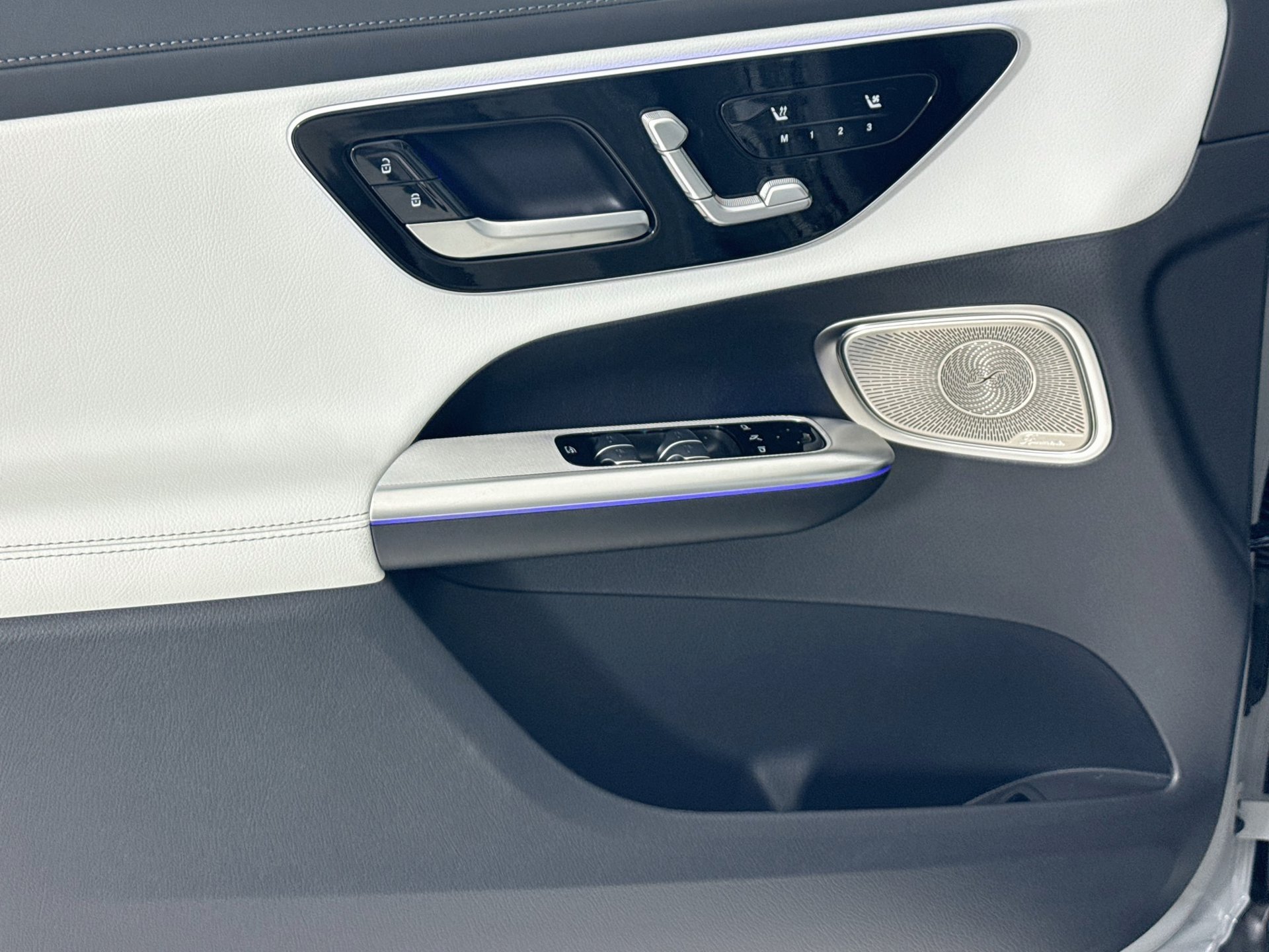 New 2027 Mercedes-Benz GLC 300 4MATIC image 19