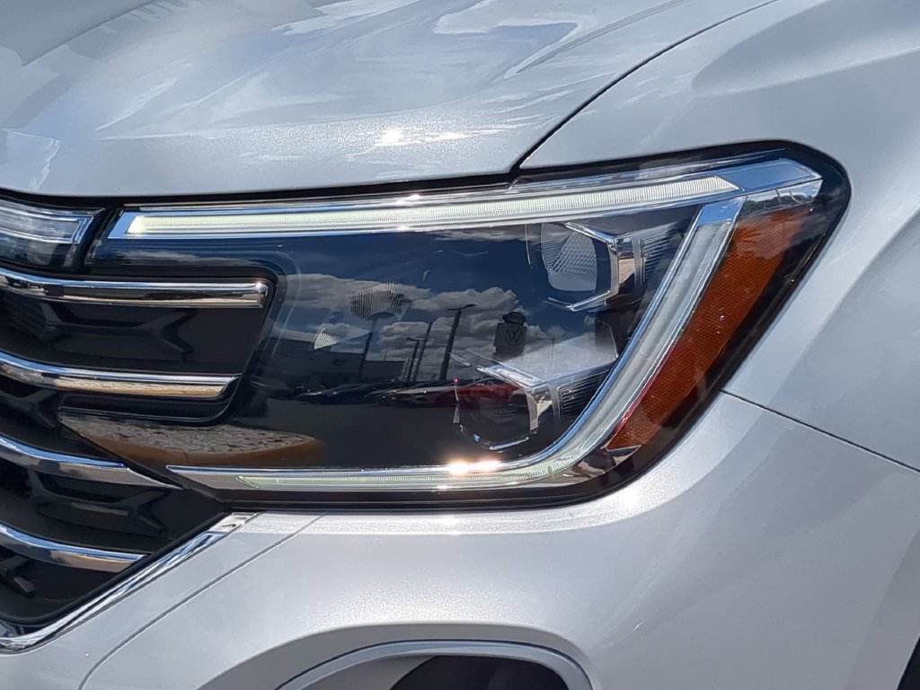 New 2026 Volkswagen Atlas SE FWD image 7