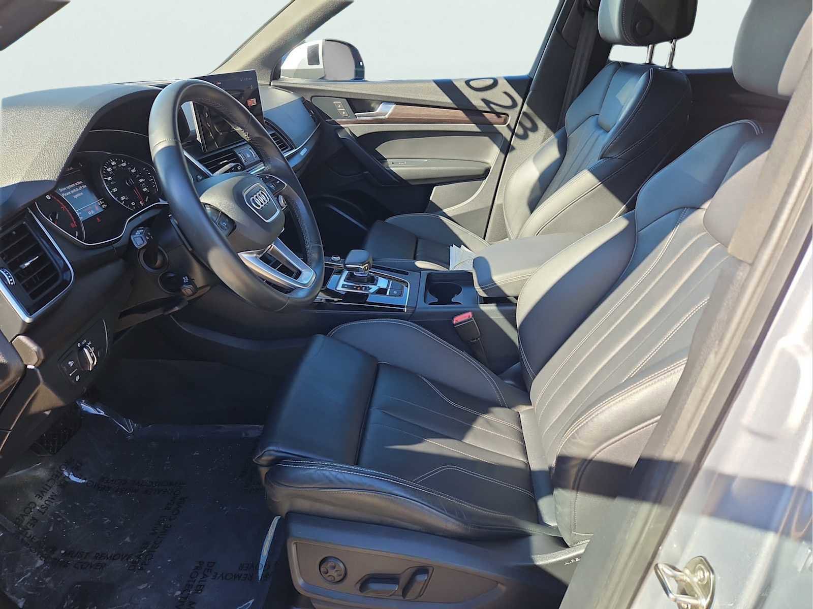 Certified 2023 Audi Q5 2.0T Premium w/ Convenience Package image 16