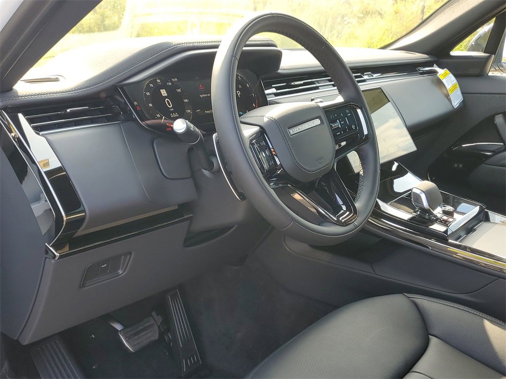 New 2025 Land Rover Range Rover Sport Dynamic SE image 11
