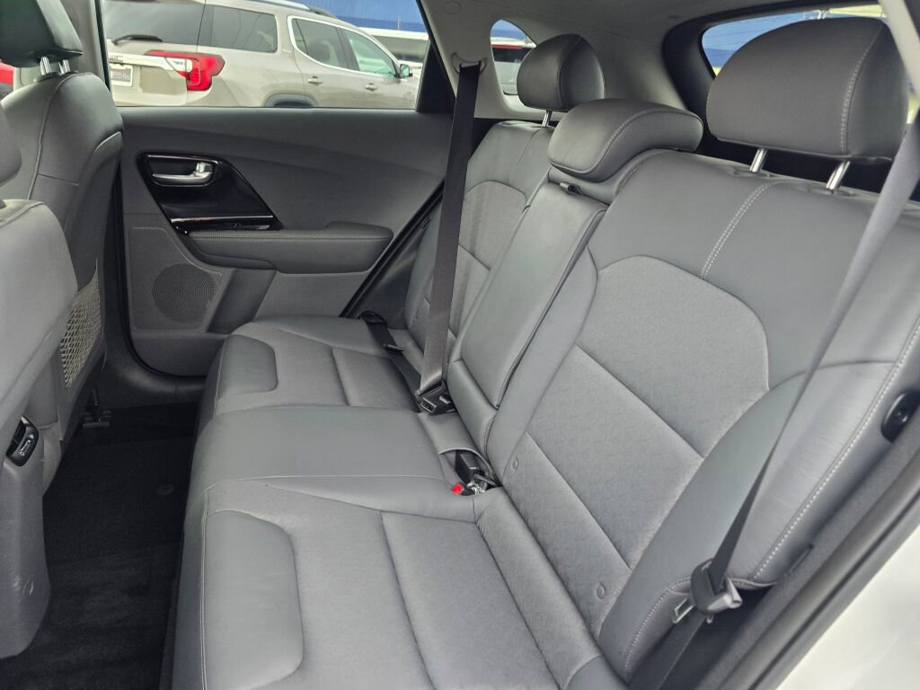 Used 2019 Kia Niro EX image 34