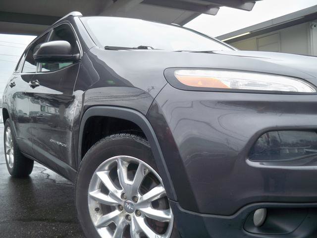 Used 2015 Jeep Cherokee Limited image 19