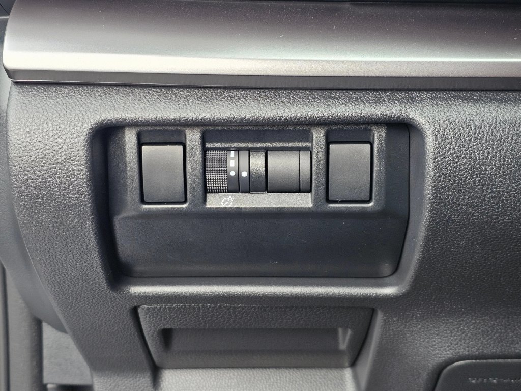 Certified 2025 Subaru Impreza 2.0i AWD/4WD image 25