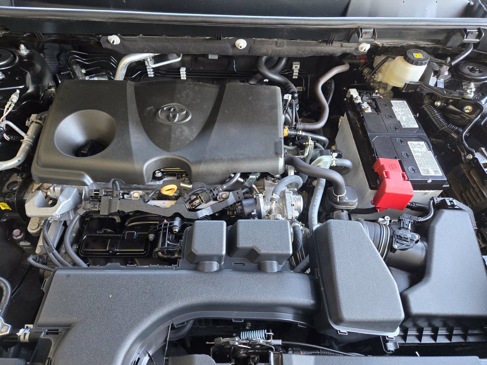 Certified 2025 Toyota RAV4 LE AWD/4WD image 24