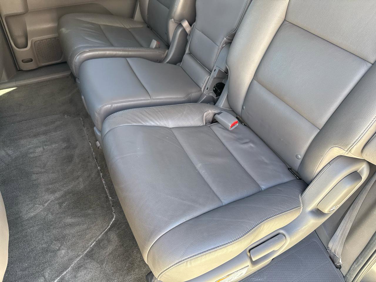 Used 2015 Honda Odyssey Touring Elite image 43