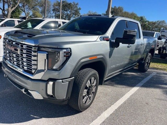 Used 2024 GMC Sierra 2500 Denali w/ Denali Reserve Package AWD/4WD image 1