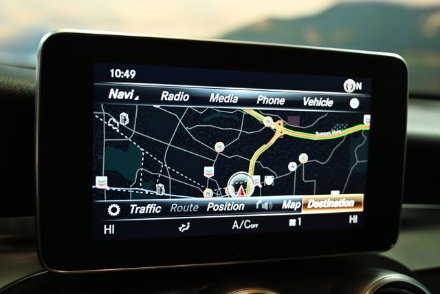 Used 2018 Mercedes-Benz GLC 300 4MATIC image 33