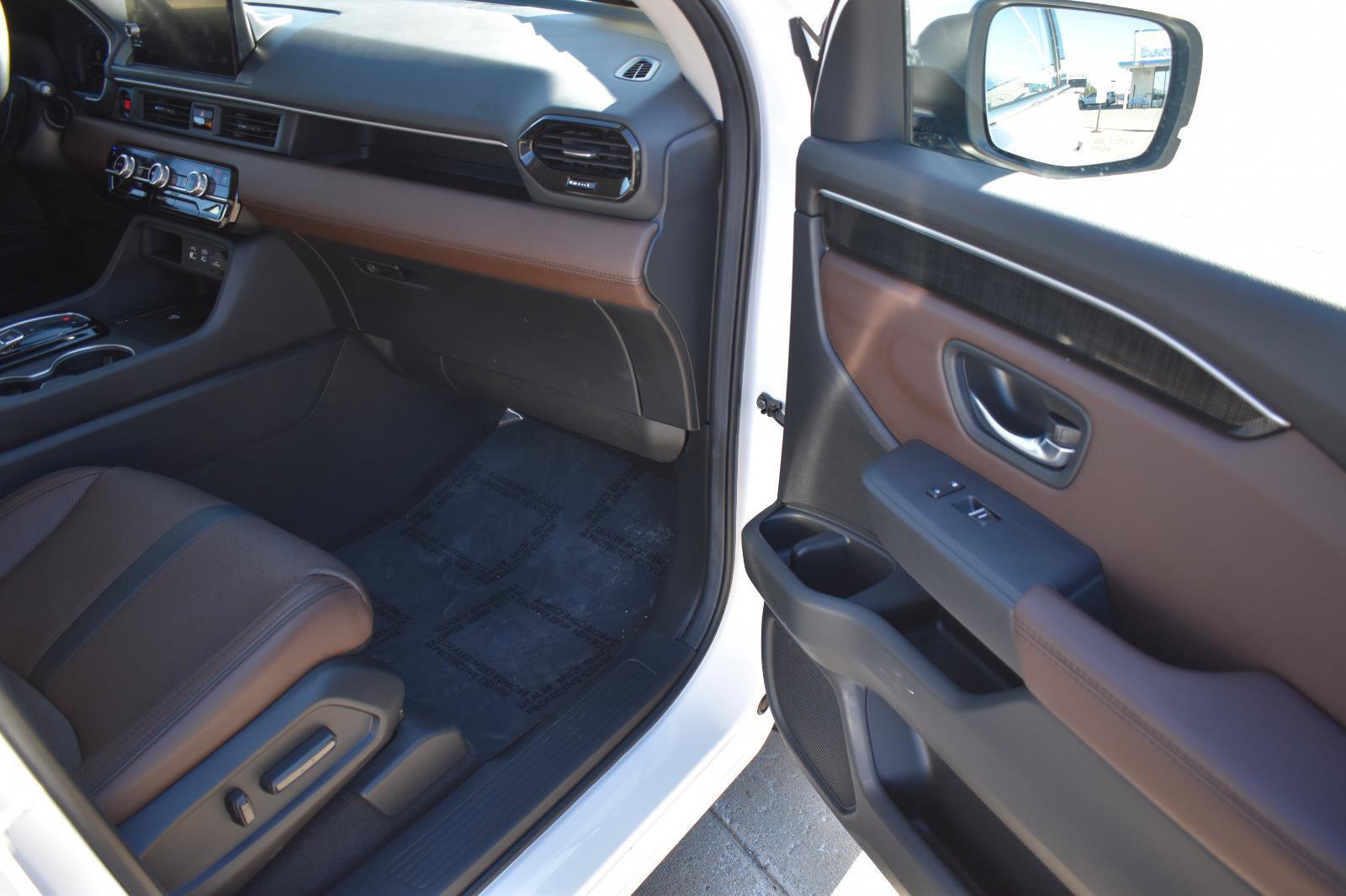 Used 2025 Honda Pilot Elite image 18