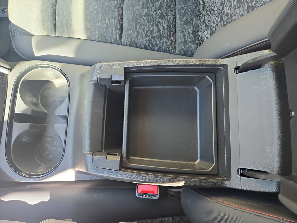 Used 2024 Chevrolet Colorado Z71 w/ Z71 Convenience Package 2 image 37