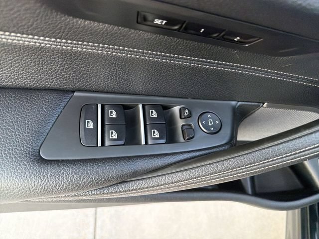 Used 2021 BMW M550i xDrive AWD/4WD image 10