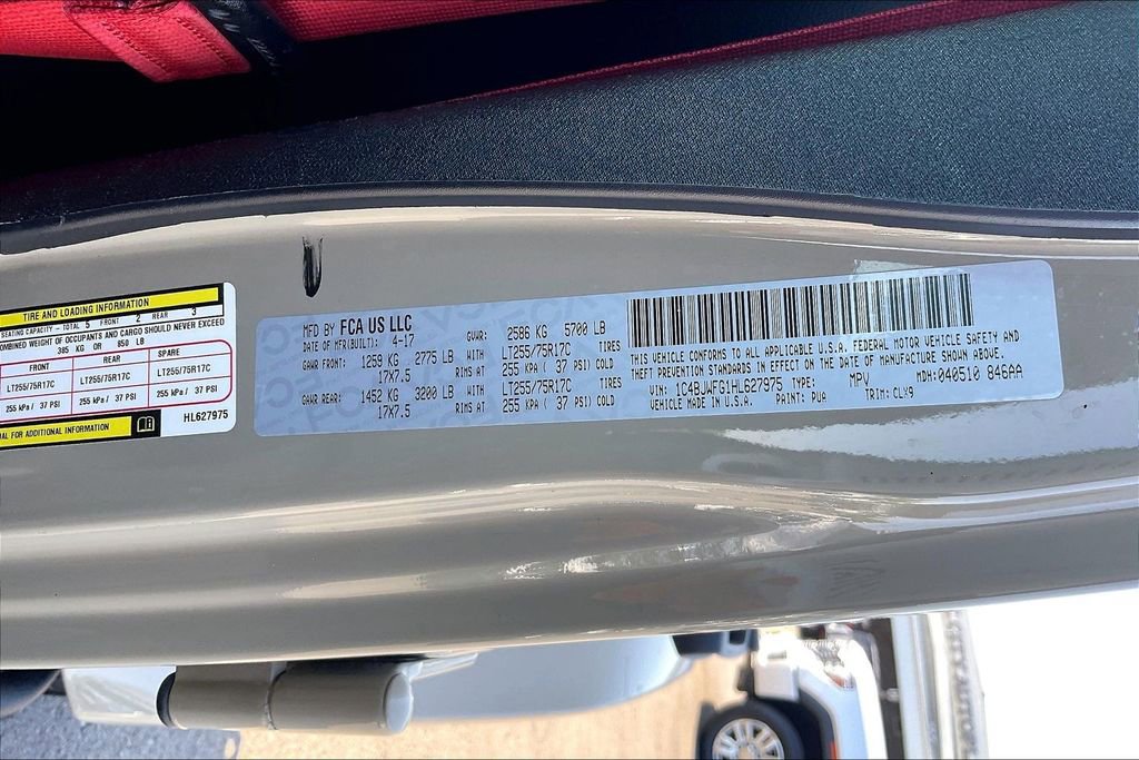 Used 2017 Jeep Wrangler Unlimited Rubicon AWD/4WD image 20