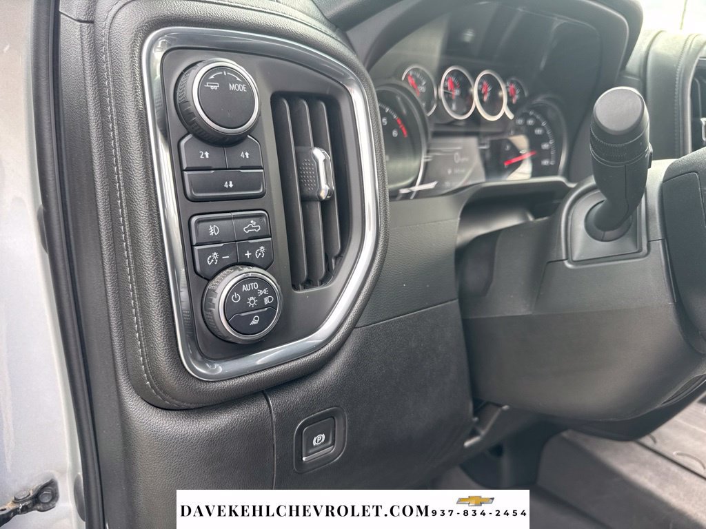 Used 2022 Chevrolet Silverado 3500 LT w/ Convenience Package AWD/4WD image 26