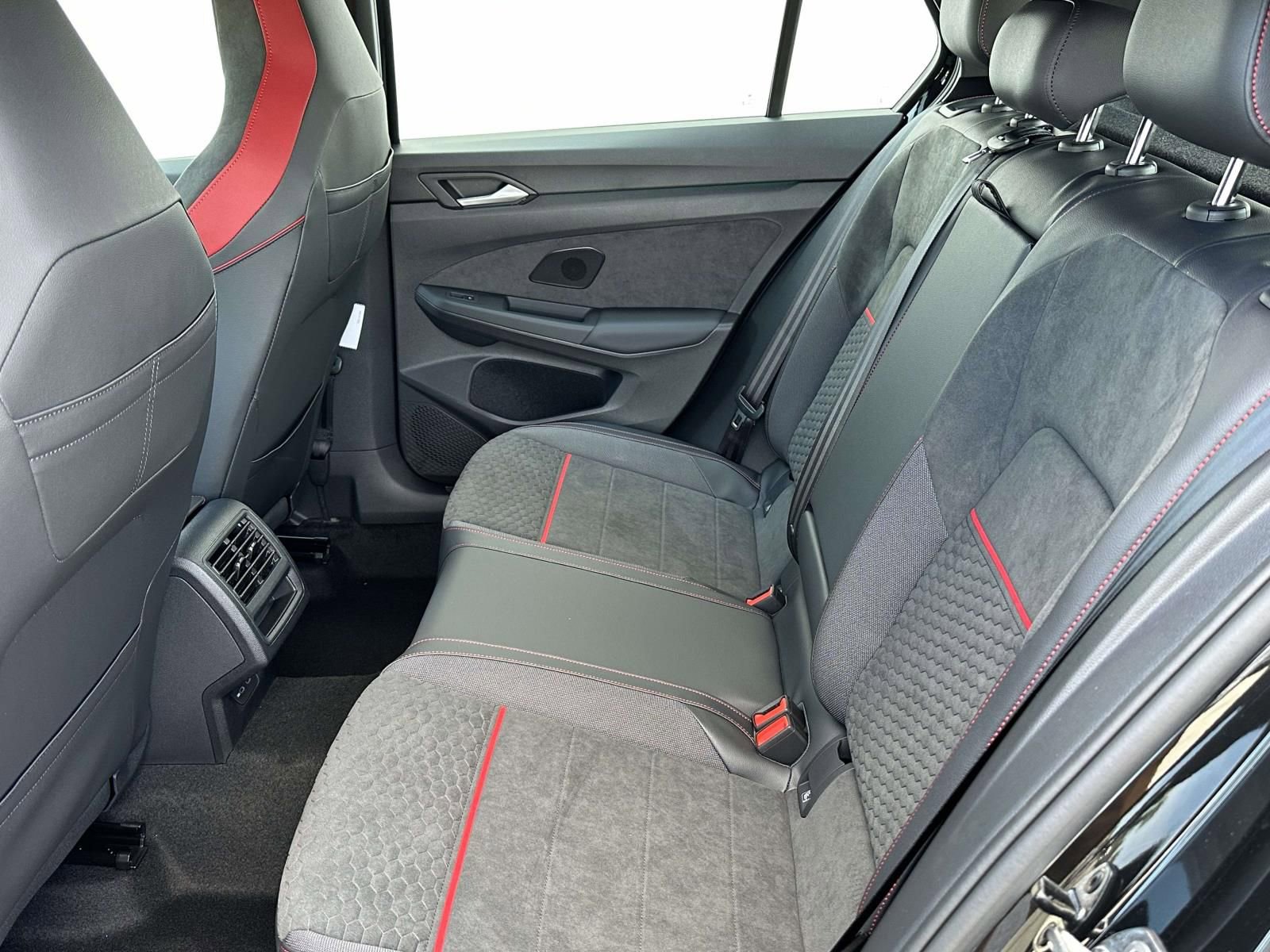 New 2025 Volkswagen GTI SE image 13