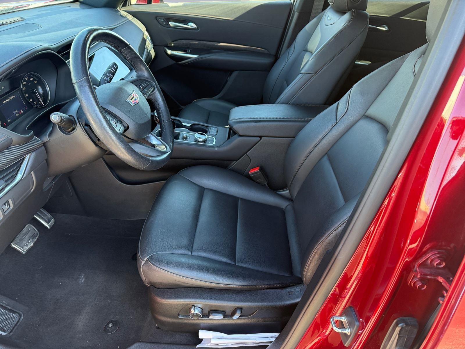 Certified 2023 Cadillac XT4 Sport w/ LPO, Onyx Lite Package image 16