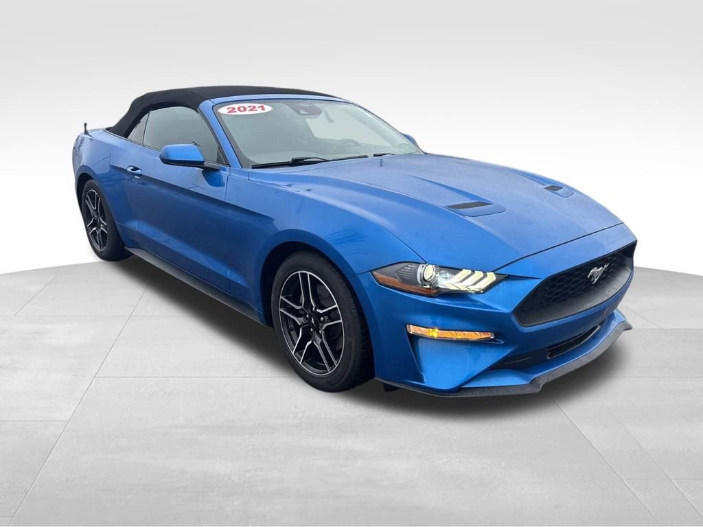 Used 2021 Ford Mustang Convertible w/ Equipment Group 101A image 9
