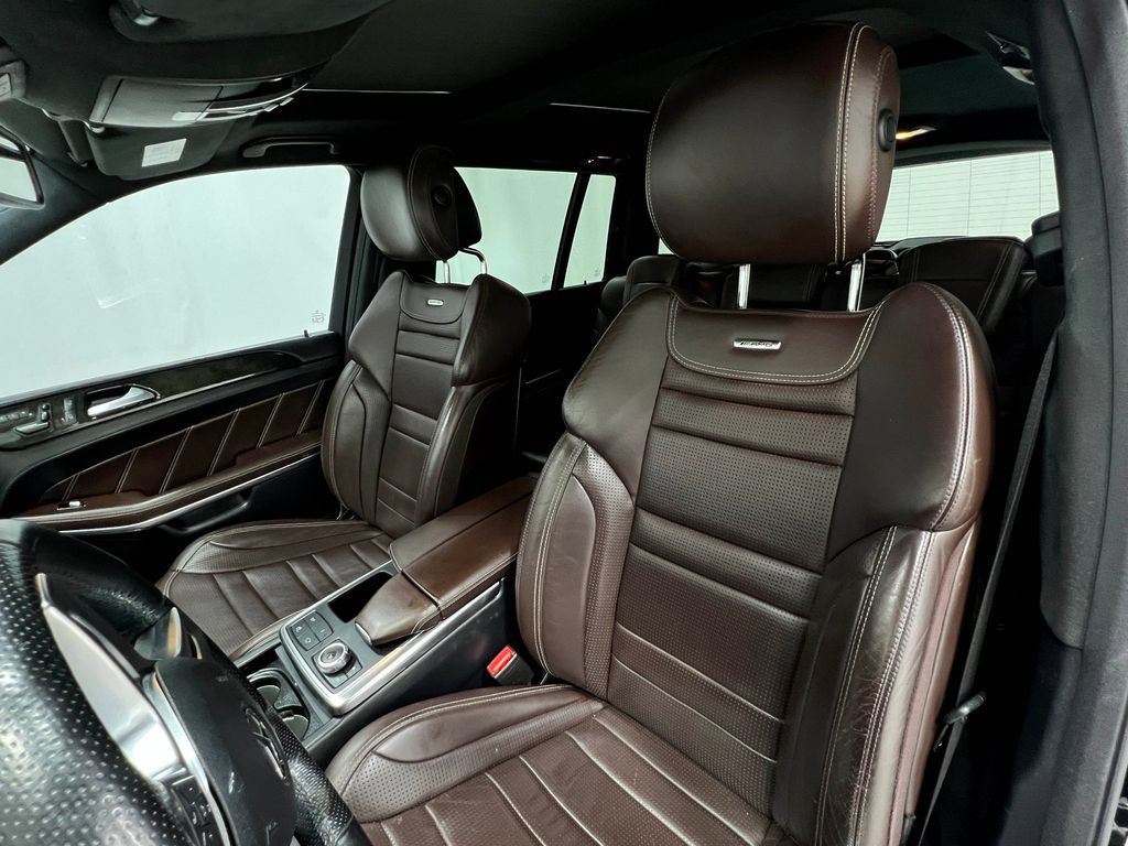 Used 2016 Mercedes-Benz GL 63 AMG 4MATIC image 15