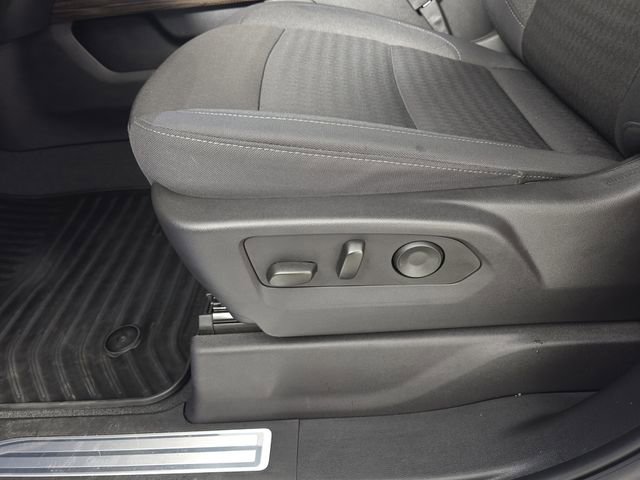 Certified 2025 Chevrolet Silverado 1500 LT w/ Convenience Package II image 19