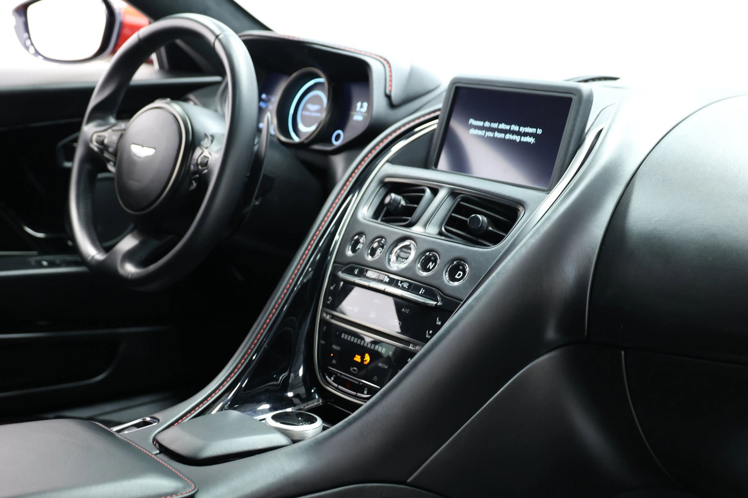 Used 2018 Aston Martin DB11 V12 image 72