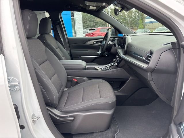 New 2026 Chevrolet Traverse LT w/ Driver Confidence Package image 41